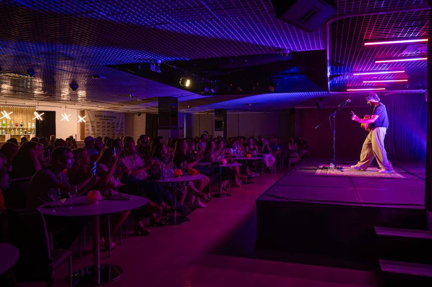David Otero cierra la primera parte del Festival Íntims con una noche llena de música y sensibilidad
