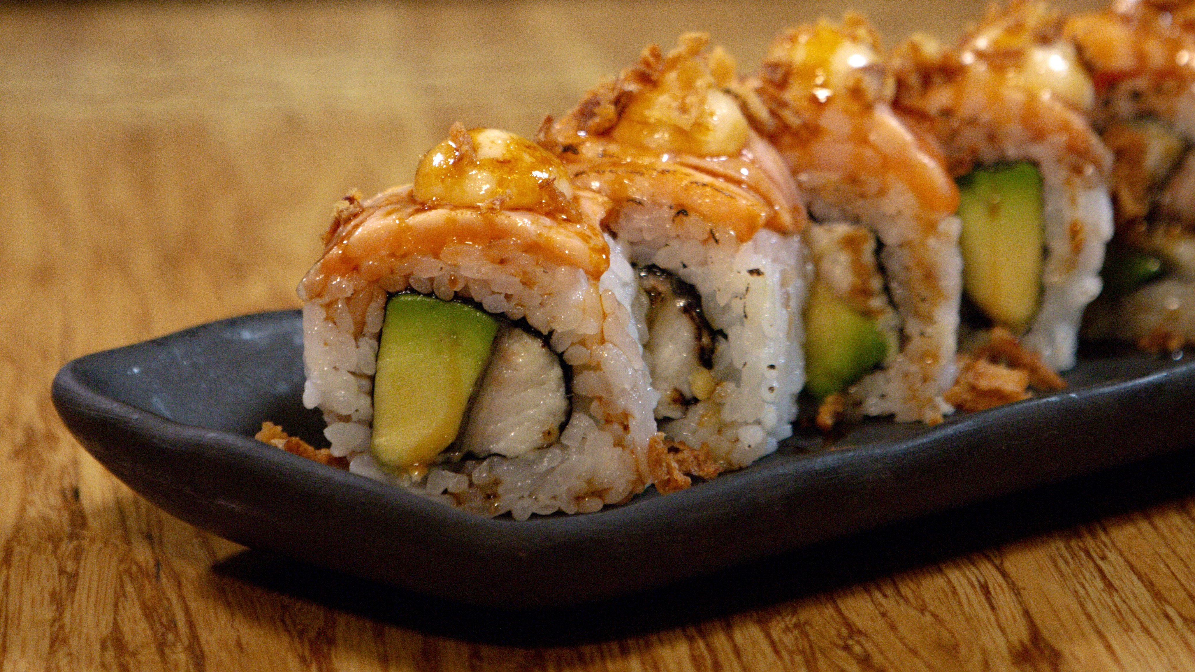 Maki de anguila del Roset y salmón