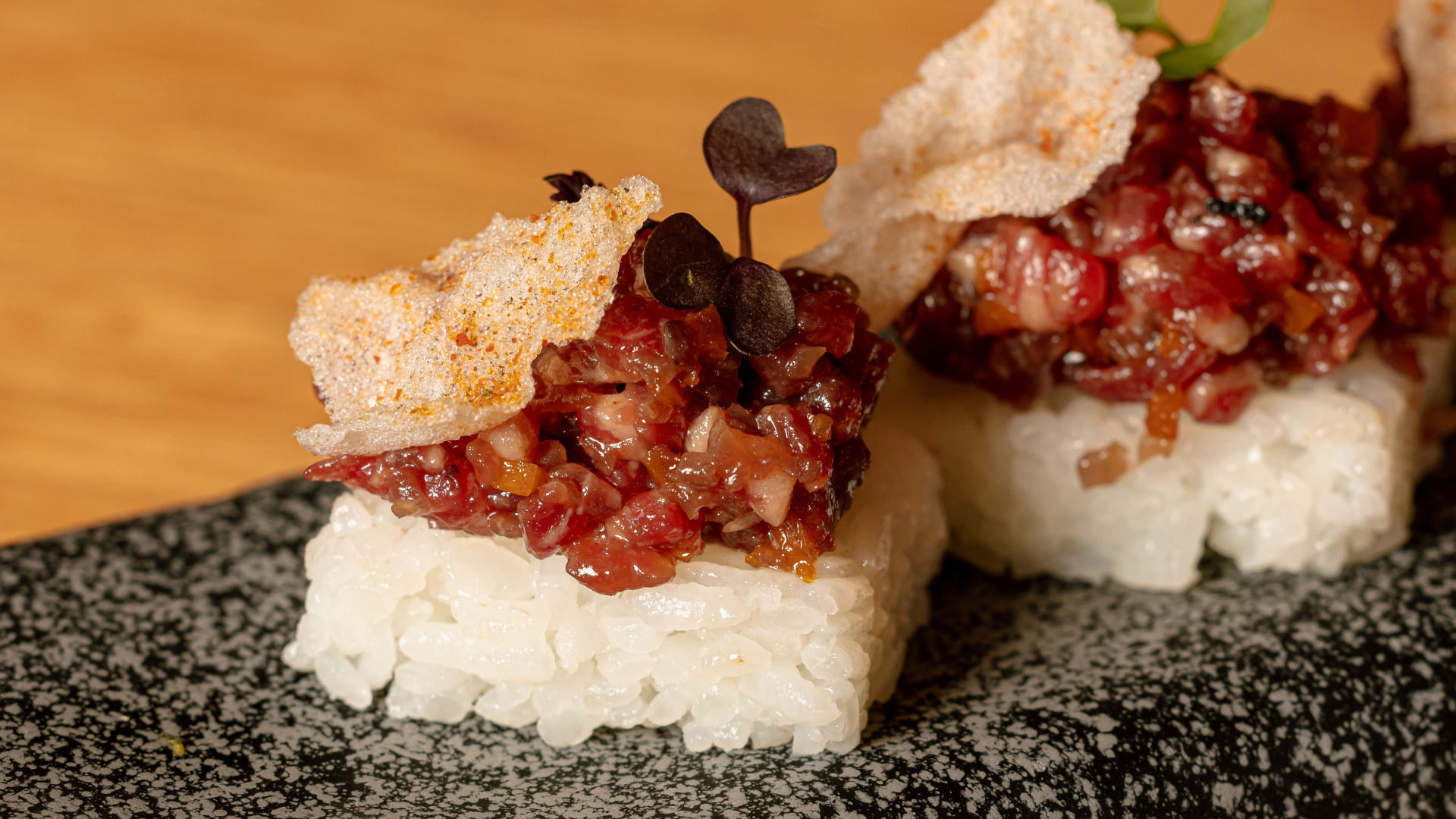 OSHI-SUSHI DE TERNERA NIKKEI