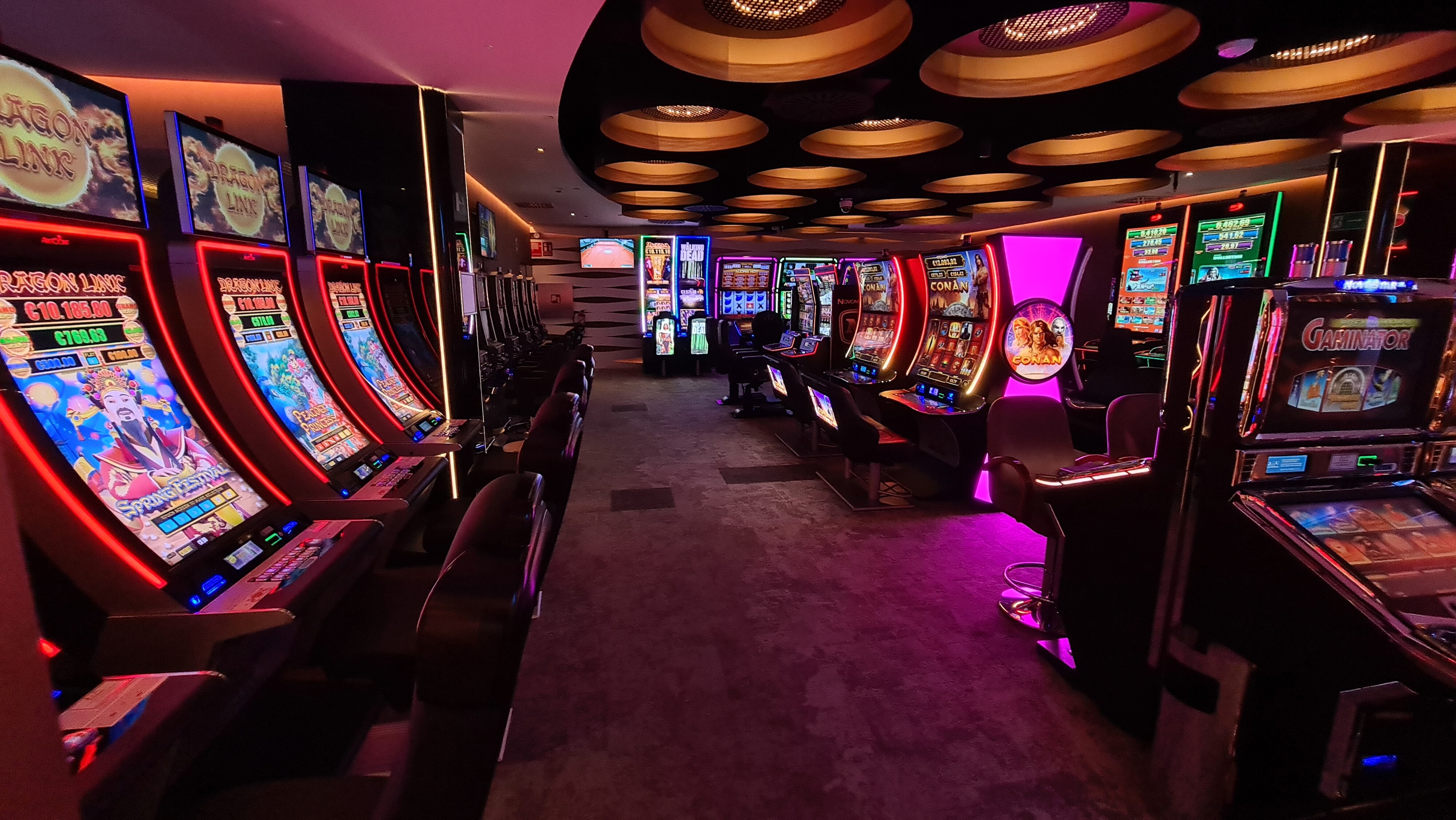 Slots-Aug-09-2024-07-25-34-4701-AM